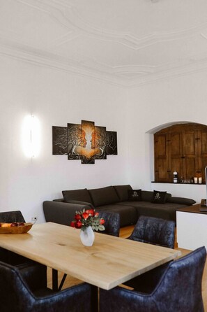 Apartamento premium, 1 quarto (295916) | Opções para refeição no quarto