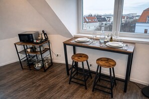 Deluxe Apartment, Kitchenette | Microwave - Arbio I Apartmently (Berlin)
