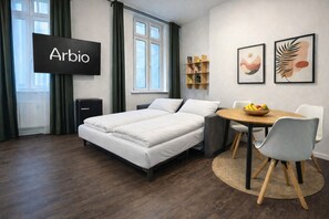 Superior Apartment | 1 bedroom, individually furnished, desk, laptop workspace - Arbio I Apartmently (Berlin)
