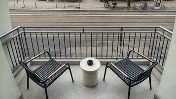 Comfort Apartment, 1 Bedroom, Balcony (DE_BER_005_Apartmently_025_00_03_B) | 1 bedroom, desk, iron/ironing board, free WiFi