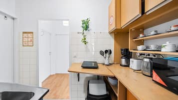 Economy-Zimmer, 1 Schlafzimmer (AT_VIE_061_Ursular_01_017_00_01_A023) | Gemeinsame Küchenausstattung