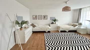 Apartment, 2 Bedrooms (360762) | Desk, laptop workspace, free WiFi