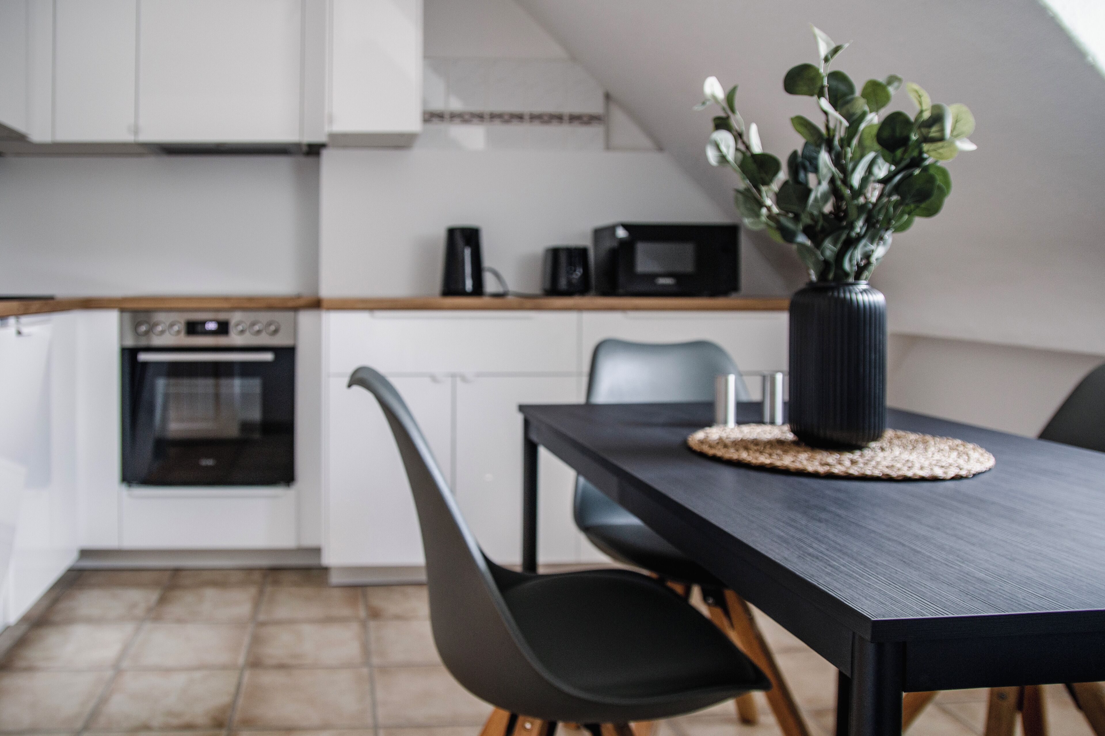 Appartement, 3 slaapkamers (278301) | Privékeuken | Een koelkast met diepvriezer, een microgolfoven, een oven