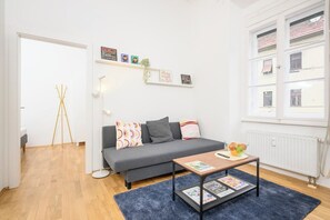 Apartament, 1 dormitori (292907) | Sala d'estar | Televisor de pantalla plana de 32 polzades amb canals per cable 