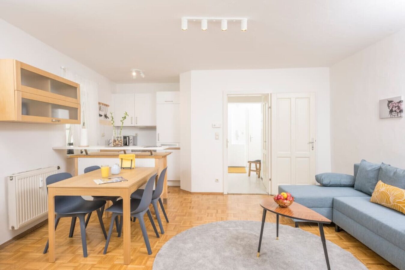 Apartamento, 1 habitación (206352) | Zona de estar | Televisión de pantalla plana de 60 pulgadas con canales por cable