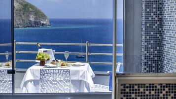 Phòng Deluxe, 1 giường cỡ king, hiên, quang cảnh biển | Quang cảnh từ phòng