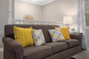 テレビ、書斎 / ワークスペース