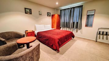 1 bedroom, desk, iron/ironing board, free WiFi