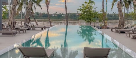 Udendørs pool