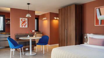 Grand-studio, keittiö (& Terrace) | 1 makuuhuone, ylelliset vuodevaatteet, untuvapeitot