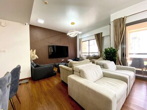 Standard Shared Dormitory, Multiple Beds, Air conditioning, Beach View | Living area