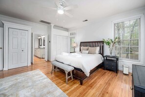 6 chambres, bureau, Wi-Fi, draps fournis