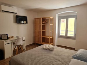 Desk - Affittacamere L'Appusentu (Castelsardo)