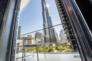 Balcony - Premium 3BR in Address Opera Burj Khalif (Dubai)