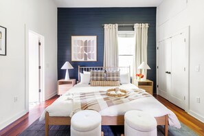 2 Schlafzimmer, Schreibtisch, Bügeleisen/Bügelbrett, WLAN