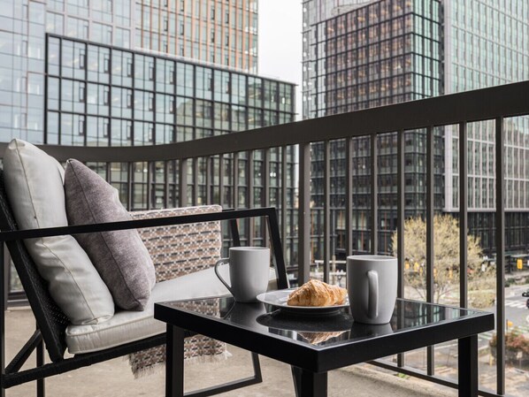 Property grounds - Paramount Sleeps 8 Near Metro (Arlington)