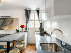 Appartement, vue ville | Cuisine privée