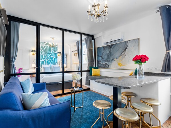 Apartment, City View | Living area | Offices - Merveil Luxury Suites - Royale - Saint Honore view (Paris)