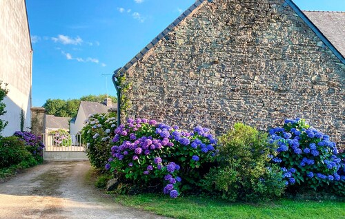 4 bedroom nice home in Trédion