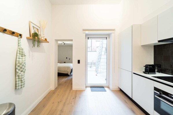 1 camera, accesso a Internet, lenzuola