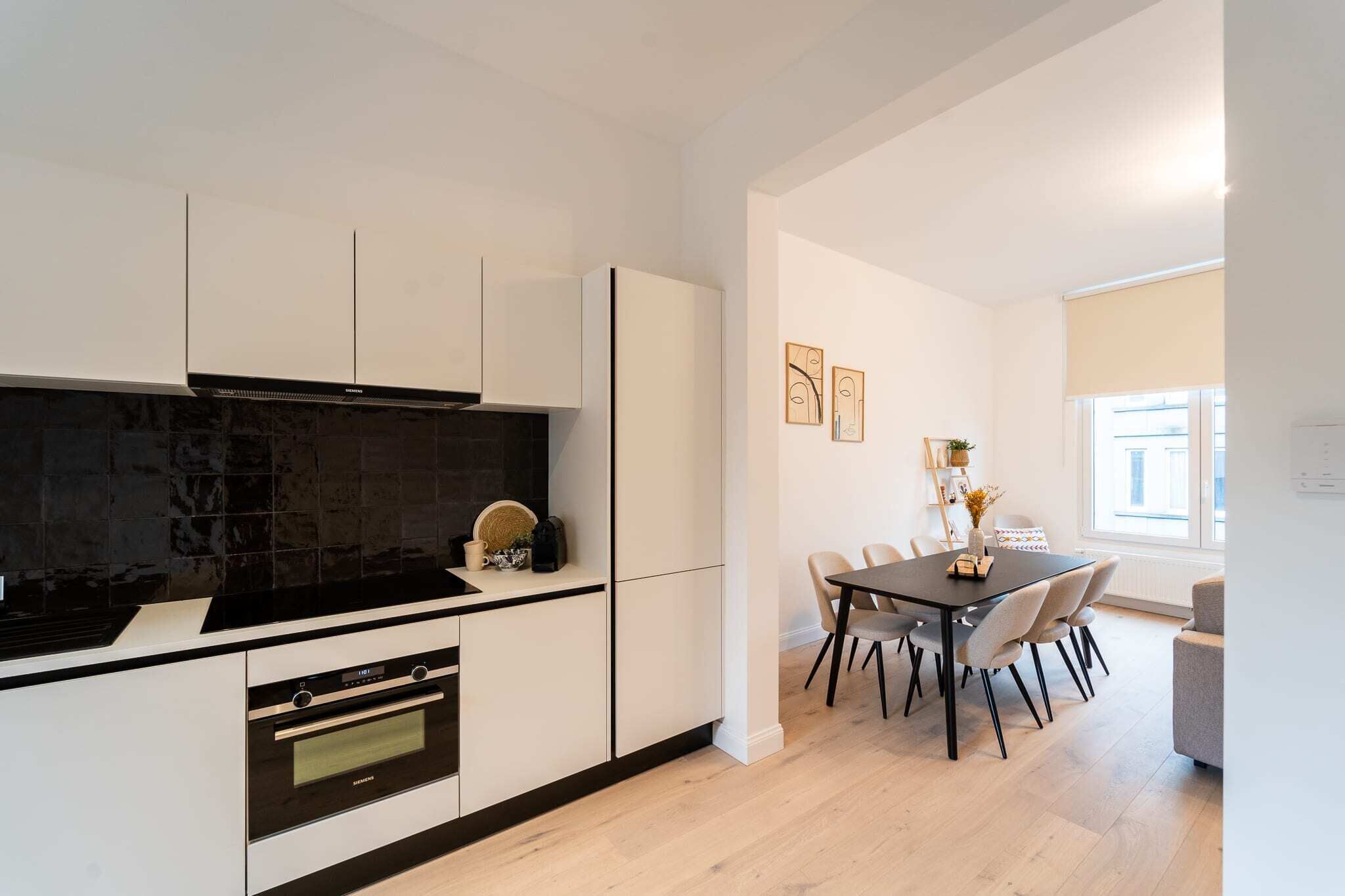 Réfrigérateur, four, plaque de cuisson, lave-vaisselle