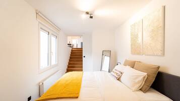 3 bedrooms, internet, bed sheets