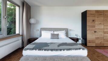 32-inch flat-screen TV with digital channels