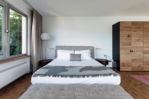 32 inci televisyen skrin rata dengan digital 