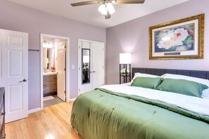 2 عدّة غرف نوم ومكواة/لوح كي وواي فاي وملاءات أسرّة