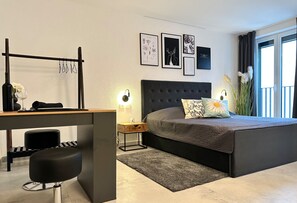 1 camera, Wi-Fi, lenzuola