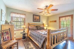 2 bedrooms, Internet - Where the Moon Glows & Peace Grows -Moonshine Meadows (Sevierville)