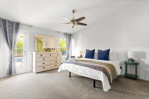 3 bedrooms, desk, iron/ironing board, free WiFi