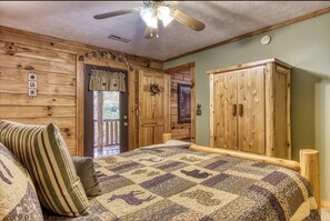 3 bedrooms, desk, free WiFi, bed sheets - 3 Bedroom LITTLE BEAR COVE! (Sevierville)