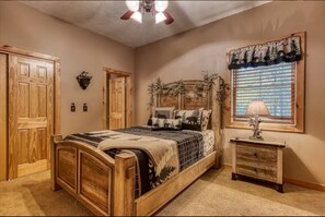 3 sovrum, skrivbord, gratis wi-fi och sängkläder