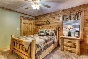 3 slaapkamers, een bureau, gratis wifi, beddengoed