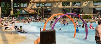 Wyndham Glacier Canyon - 3 BR - Wisconsin Dells, includes 10 Water park Passes