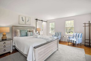 4 bedrooms, iron/ironing board, WiFi, bed sheets - Classic Cape, Walk to Red River Beach! (Harwich)