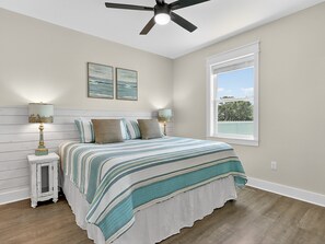 3 chambres, fer et planche à repasser, Wi-Fi gratuit, draps fournis