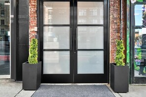 Front of property - Square 42 (New York)