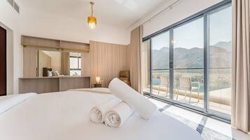 5 bedrooms, in-room safe, iron/ironing board, free WiFi