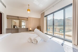 5 Schlafzimmer, Zimmersafe, Bügeleisen/Bügelbrett, kostenloses WLAN