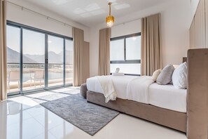 5 bedrooms, in-room safe, iron/ironing board, free WiFi - Sea Views 4BR + Assistant's Room Villa with Private Pool, Sharm - Al Dana Villa, Al Dana Island (Fujairah)