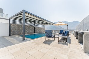 Terrace/patio - Sea Views 4BR + Assistant's Room Villa with Private Pool, Sharm - Al Dana Villa, Al Dana Island (Fujairah)