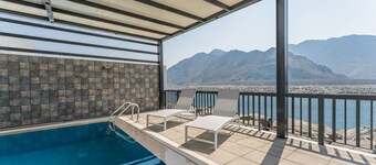 Sea Views 4BR + Assistant's Room Villa with Private Pool, Sharm - Al Dana Villa, Al Dana Island