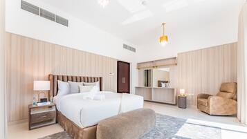 5 Schlafzimmer, Zimmersafe, Bügeleisen/Bügelbrett, kostenloses WLAN