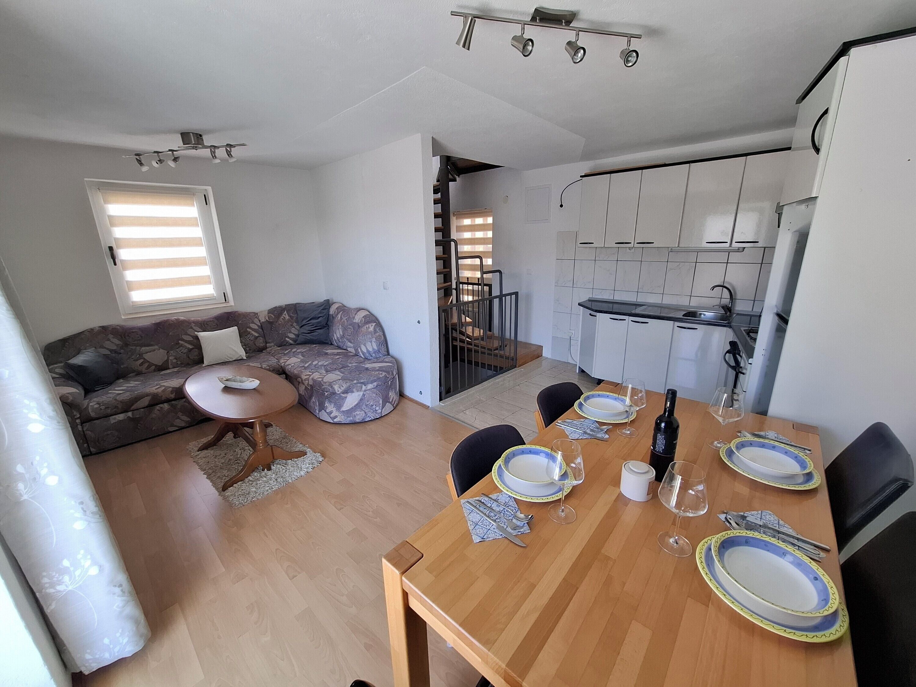 Apartment, Balkon, Meerblick | Wohnbereich