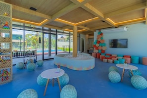 Apartemen Basic | Area anak-anak