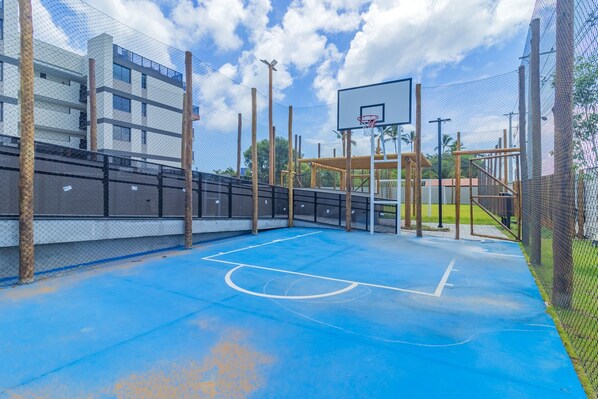 Apartamento básico | Campo esportivo