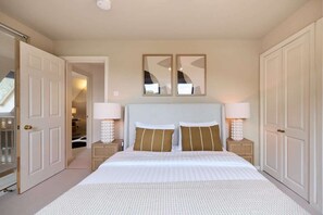 Apartamento (3 Bedrooms) | 3 dormitorios, tabla de planchar con plancha, ropa de cama