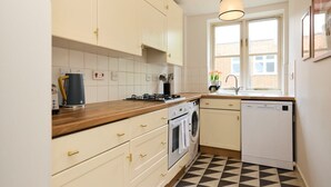 Private kitchen - Chiswick Views & Space Elegant 3bdr Duplex With Parking (London)